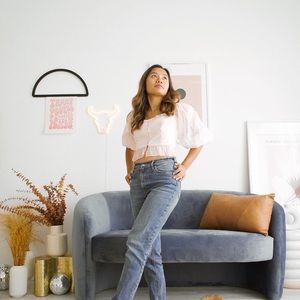 Vestique romantic light pink top